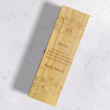 Cutie de vin din bambus cu accesorii personalizată cu mesaj - Paște fericit!