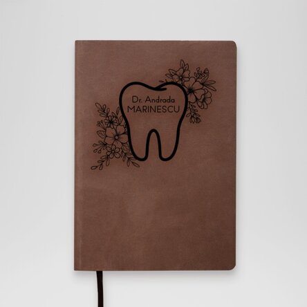 Agendă din piele personalizată cu text pentru Medic Stomatolog