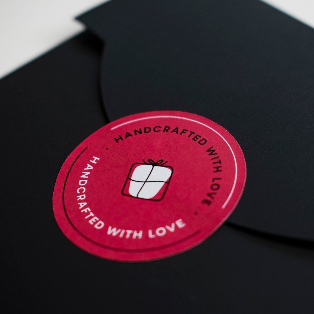 Brățară cu șnur personalizată - bănuț 14 mm - argint 925 - model inimioară 