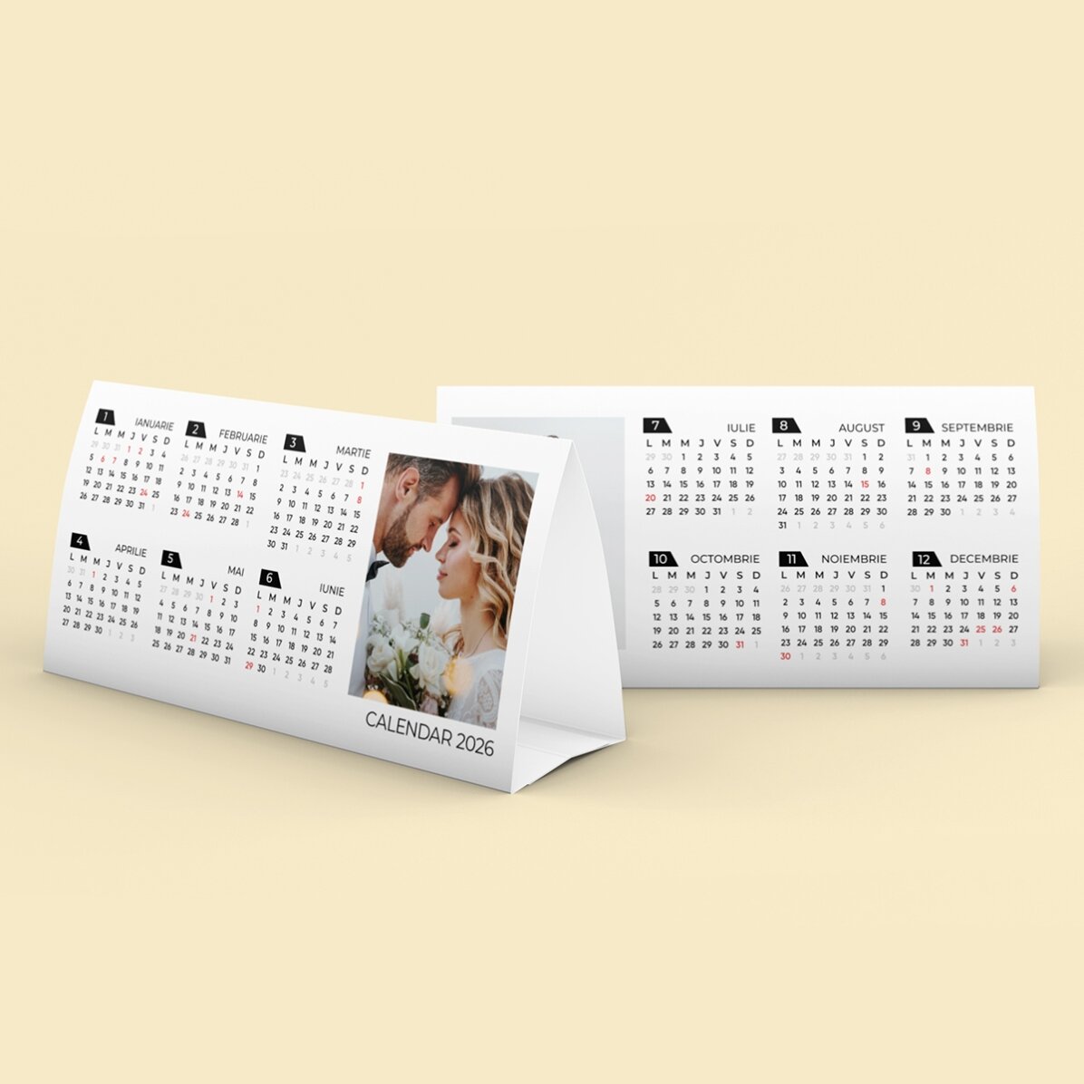 Calendar de birou 2026 personalizat cu 2 poze