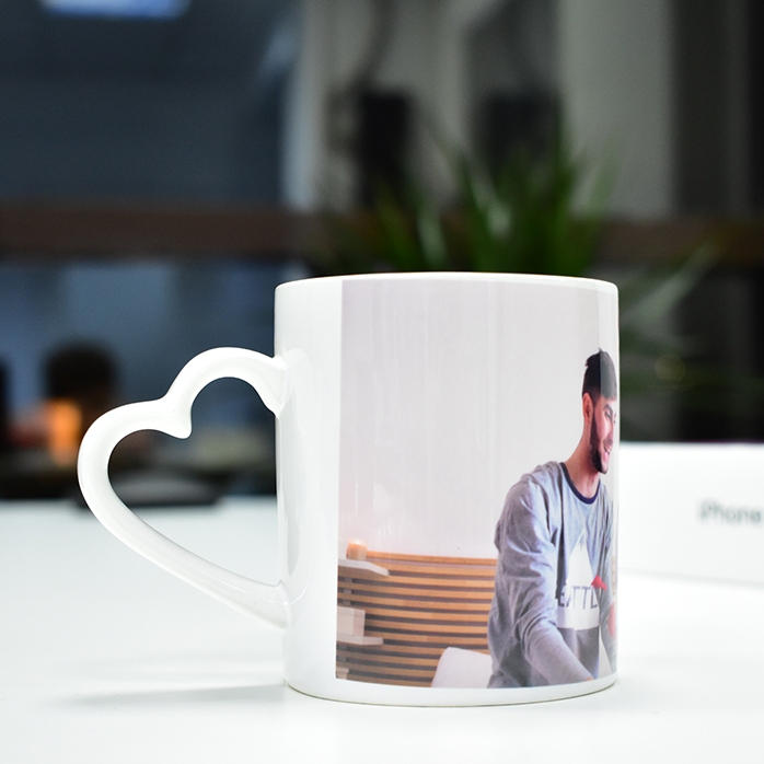 Cană personalizată cu o poză landscape  - model toartă în formă de inimă