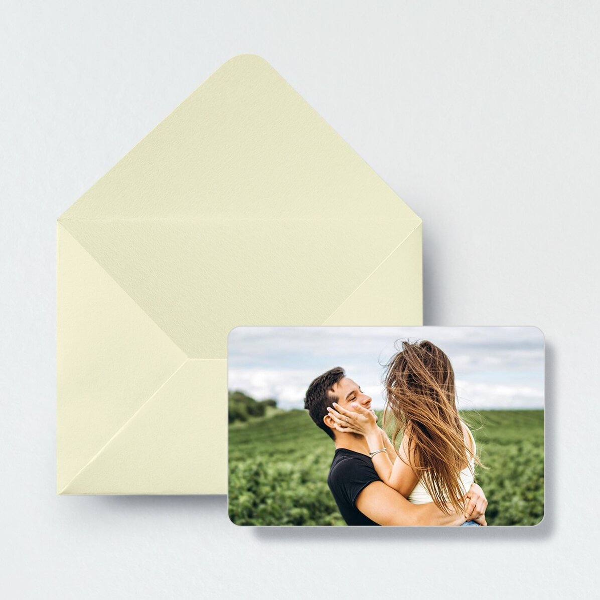 Card aluminiu personalizat față-verso cu o poză și mesaj