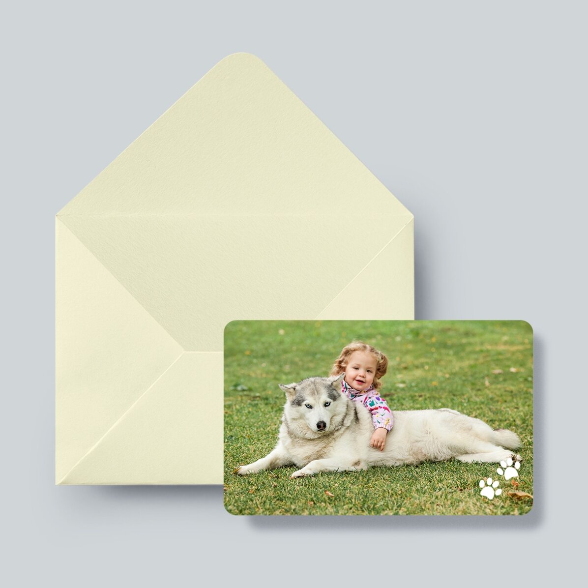 Card aluminiu personalizat față-verso cu text și două poze - Prietenul blănos