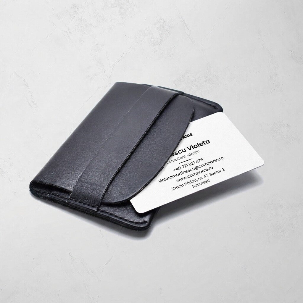 Carte de vizită aluminiu personalizată, design minimalist, logo și cod QR