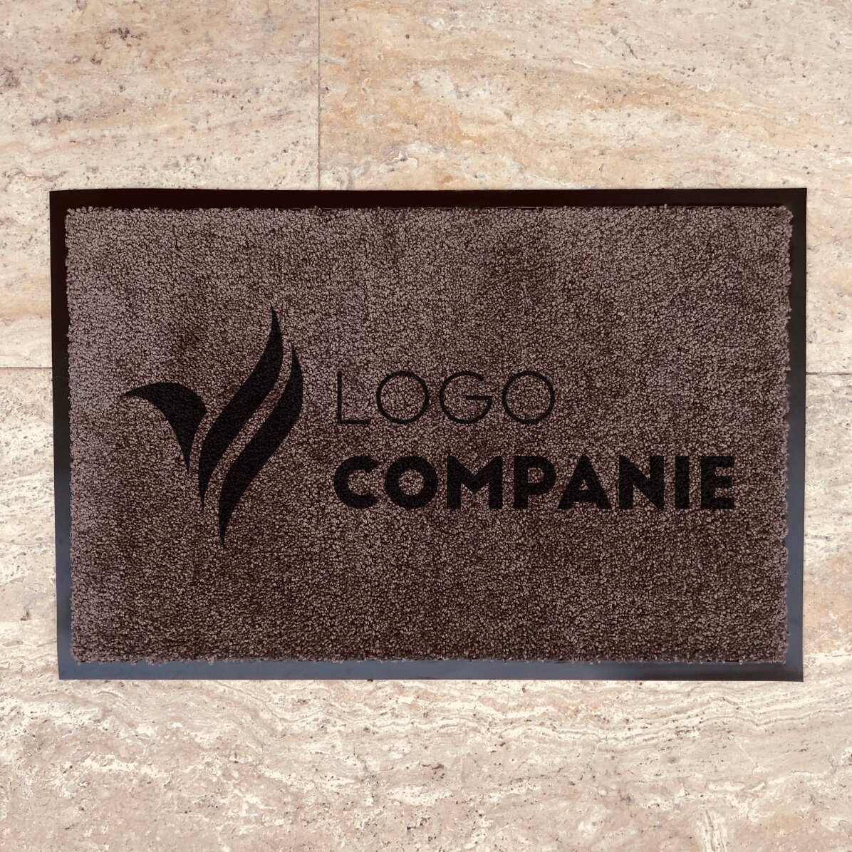 Covoraș intrare de interior personalizat cu logo - Maro închis