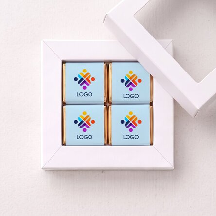 Cutie cadou cu 4 mini ciocolățele personalizate cu logo