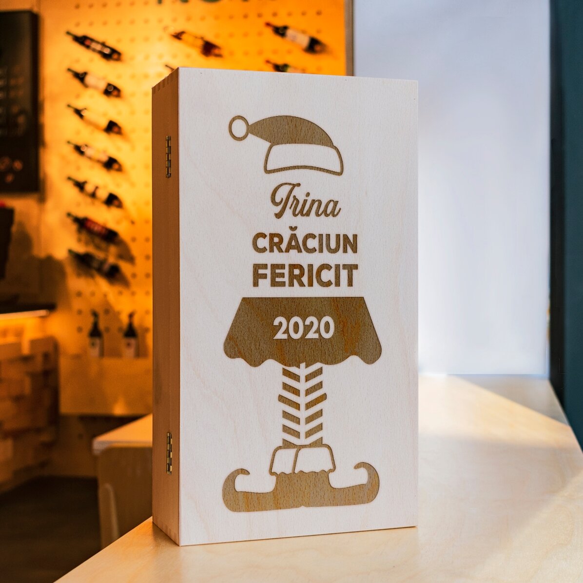 Cutie de bere personalizată pentru trei sticle - Elf