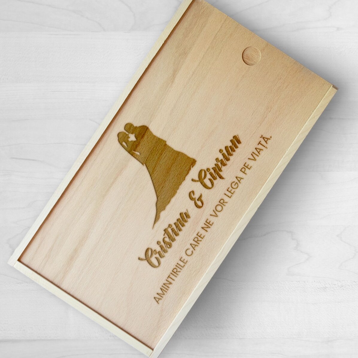 Cutie de cadou personalizată din lemn - Amintirile noastre