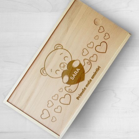 Cutie de cadou personalizată din lemn - Primele mele amintiri
