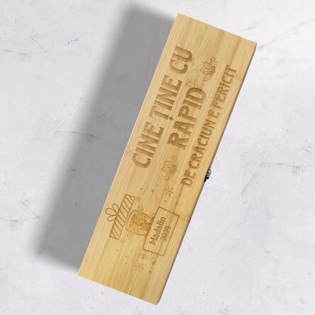 Cutie de vin din bambus cu accesorii FC Rapid personalizată cu text - Cadou Rapid