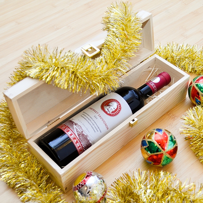Cutie de vin personalizată - Crăciun fericit și la mulți ani!