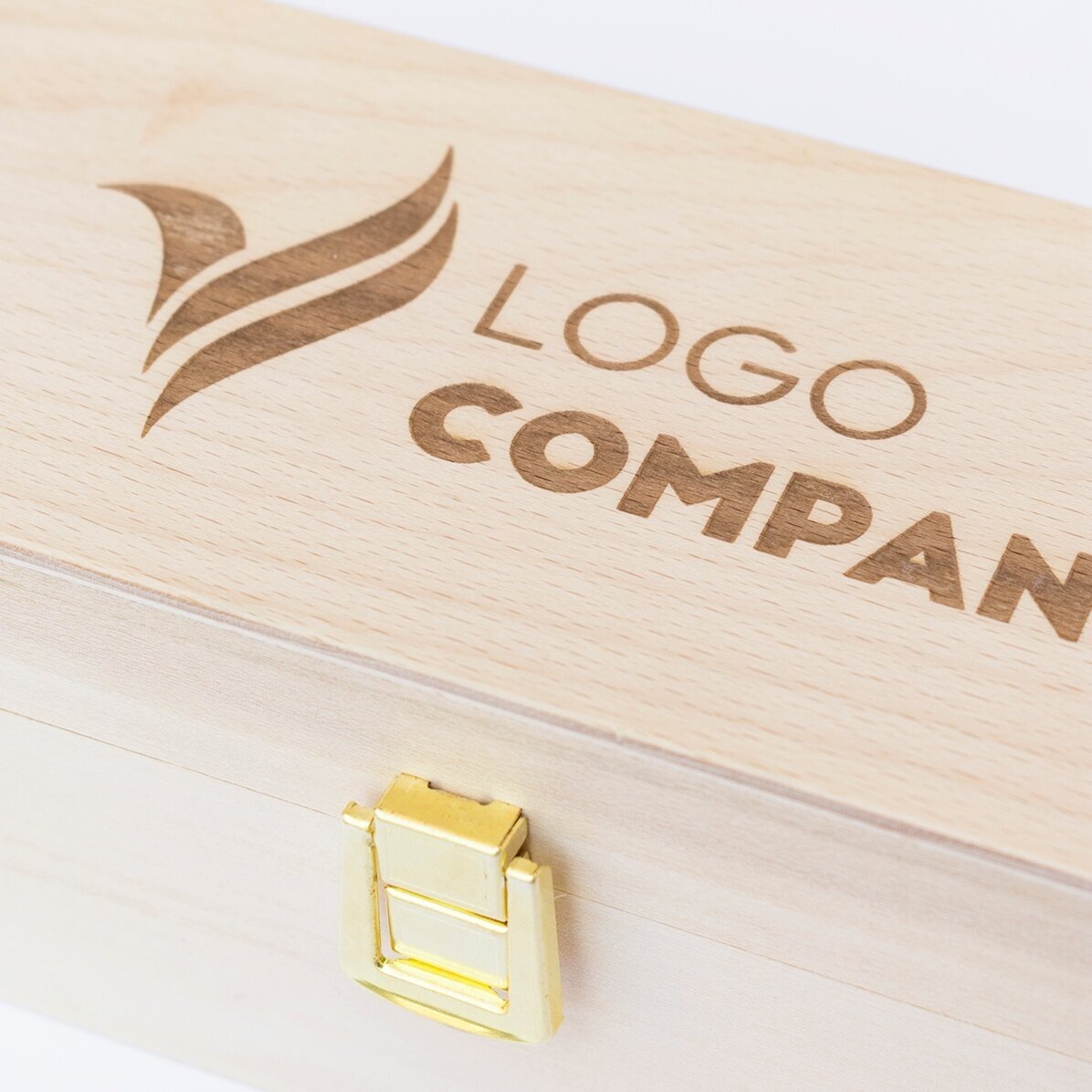 Cutie de vin personalizată cu logo