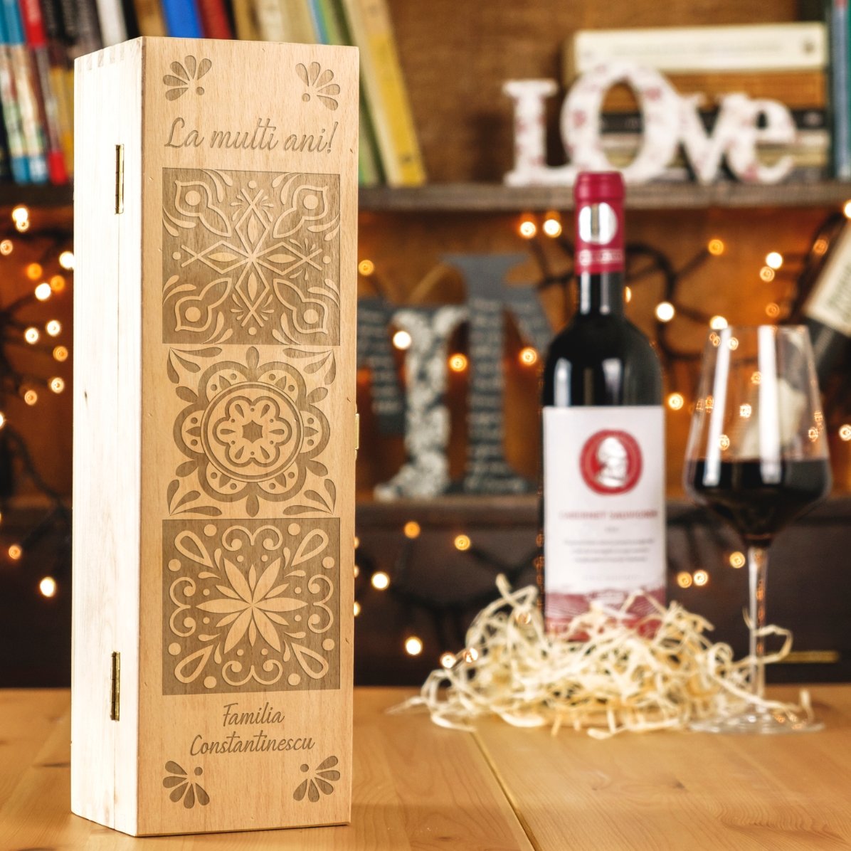 Cutie de vin personalizată - motive tradiționale
