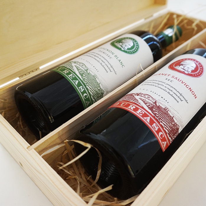 Cutie de vin personalizată pentru două sticle - Cel mai