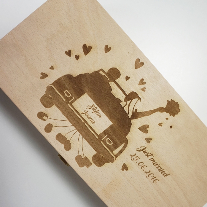 Cutie de vin personalizată pentru două sticle - Just Married 