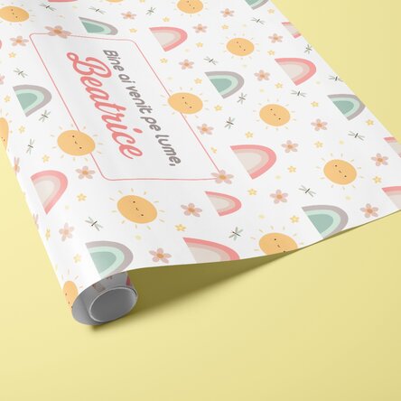 Hârtie de împachetat cadouri personalizată cu text - Baby girl