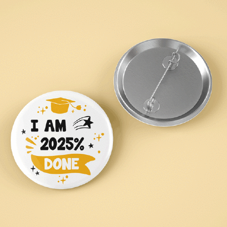 Insignă personalizată cu mesaj - I