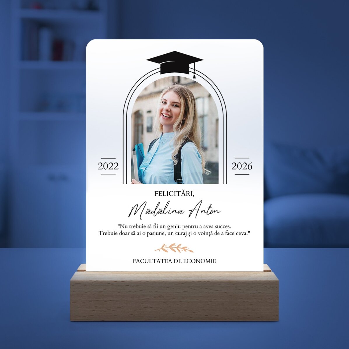 Lampă veghe LED personalizată cu o poză și mesaj - Absolvire