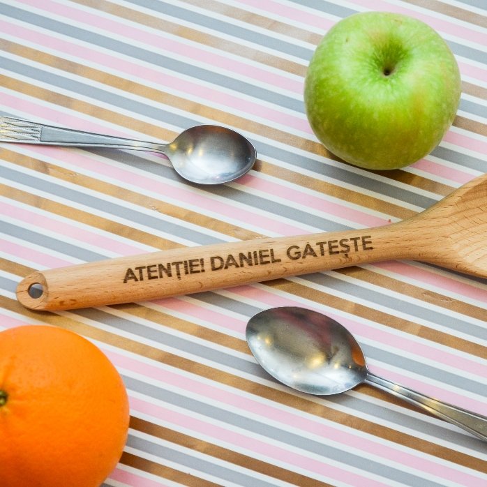 Lingură de lemn personalizată - model pe rotund