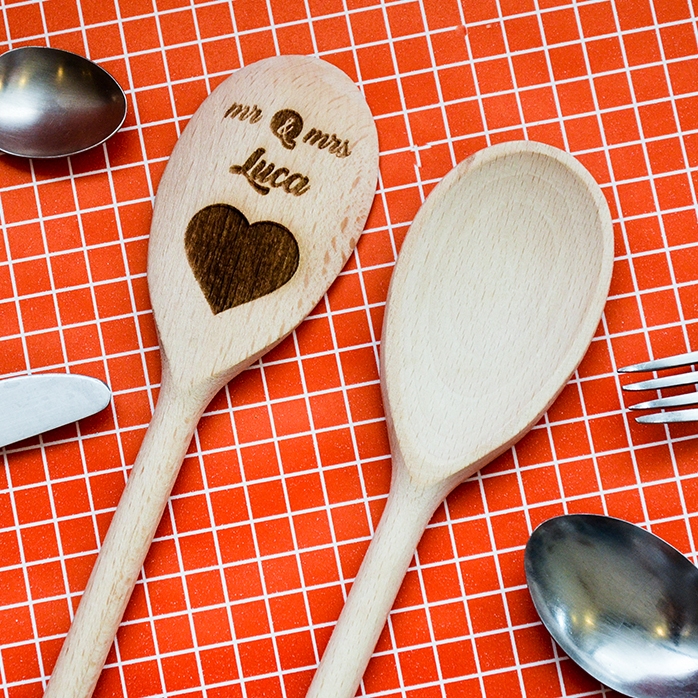 Lingură de lemn personalizată - Mr & Mrs