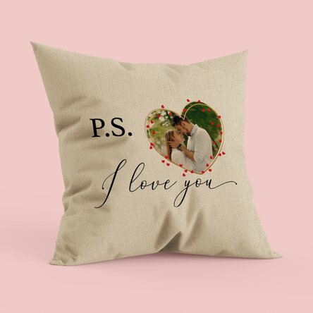 Pernă personalizată cu text si inimioare - In