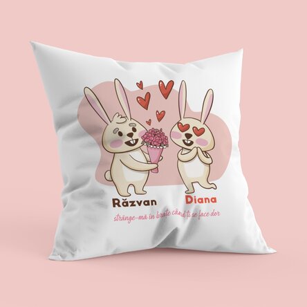 Pernă personalizată cu text - Strânge-mă în brațe