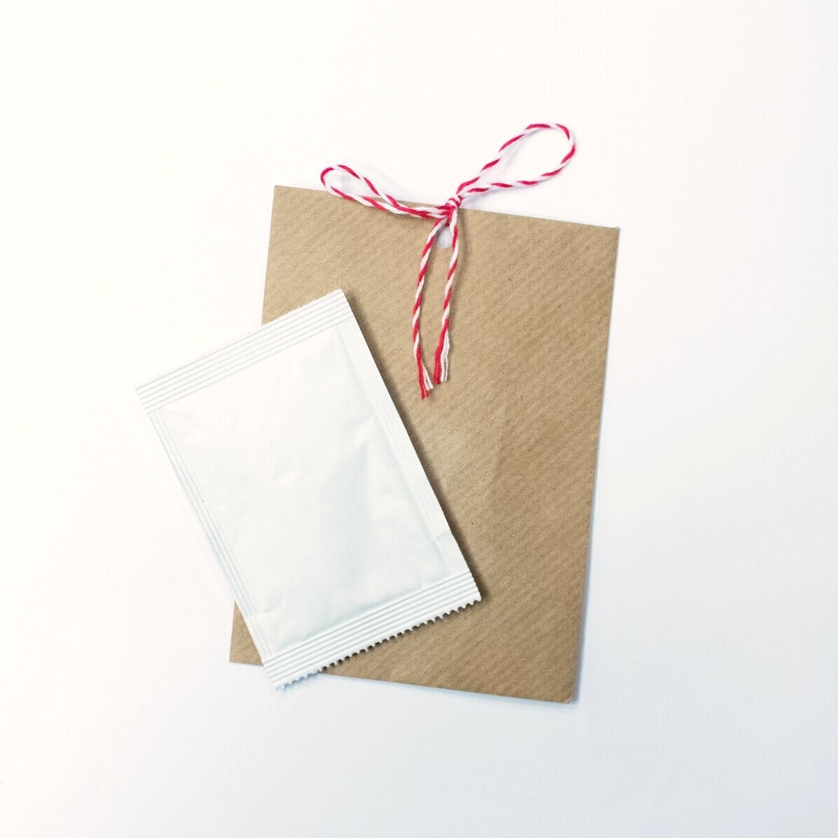 Pliculeț cu semințe de flori personalizat cu logo și mesaj - 8 martie