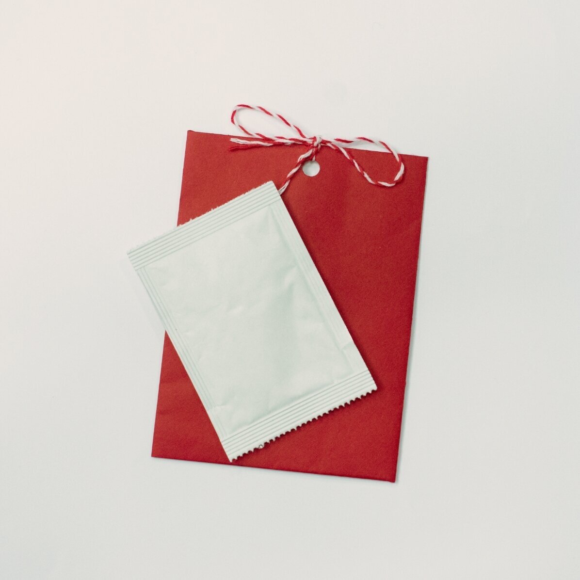 Pliculeț cu semințe de flori personalizat cu logo și mesaj - O primăvara minunată