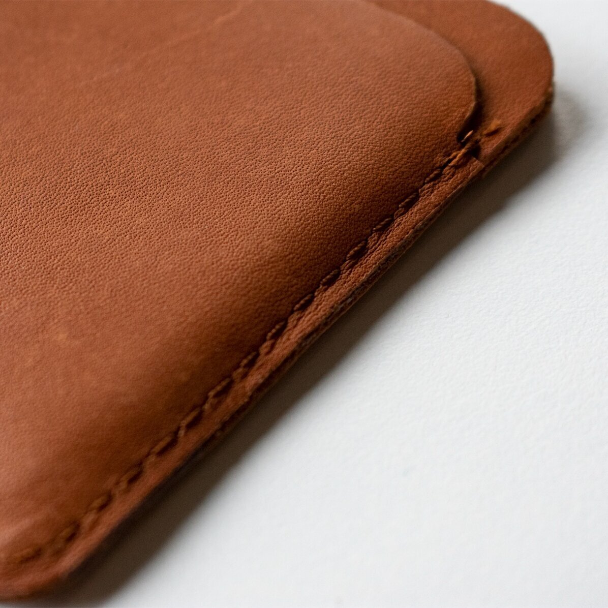 Portofel din piele personalizat cu mesaj - Love is all you need