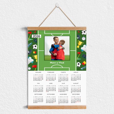 Poster calendar cu agățătoare personalizat cu o poză și text - Fotbal