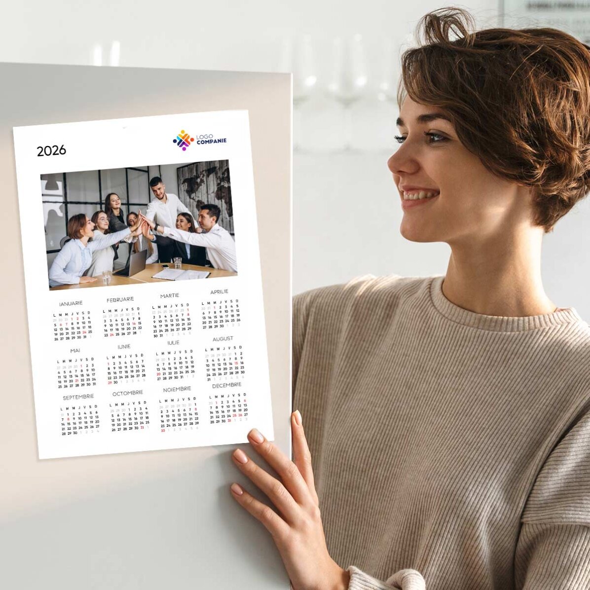 Poster calendar personalizat cu logo și o poză