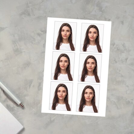 Poze pentru documente - tip pașaport - 3,5 x 4,5 cm