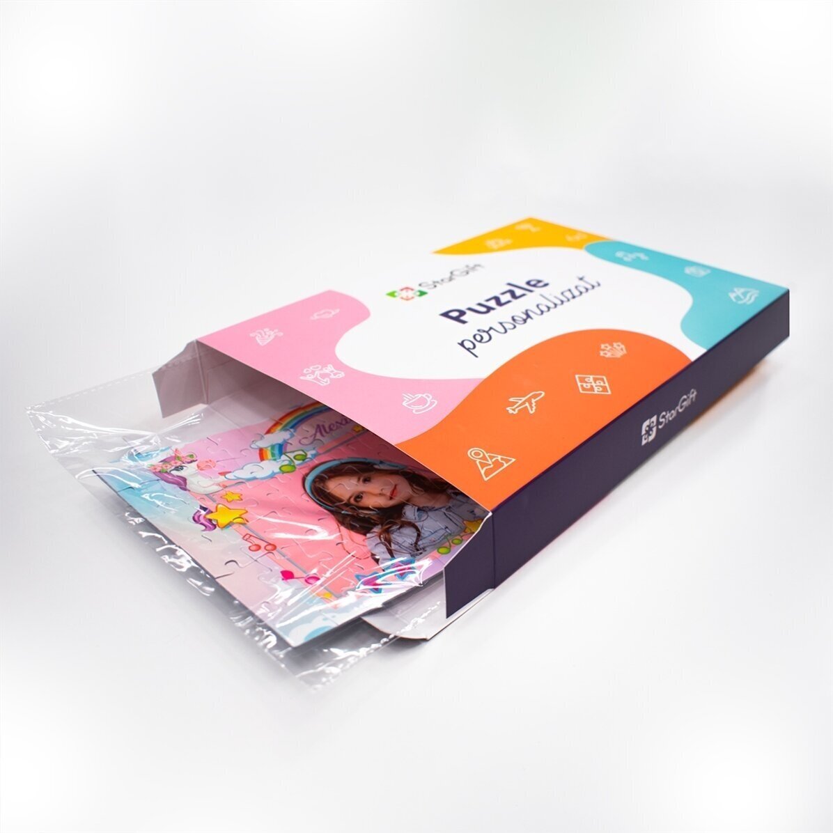 Puzzle personalizat cu 8 poze și text 36x24 cm 