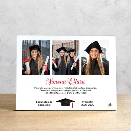 Ramă foto de birou personalizată cu 3 poze și text - Graduation