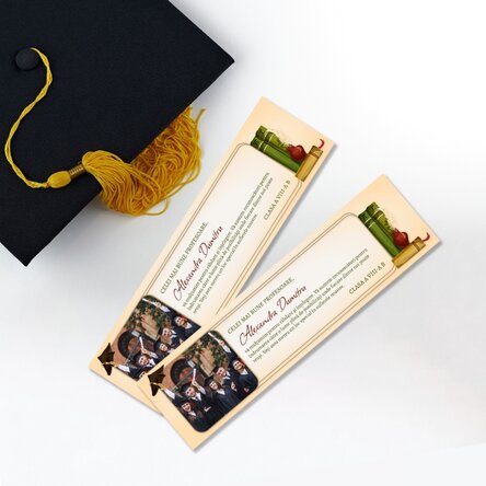 Semn de carte personalizat cu o poză și mesaj de absolvire pentru profesori