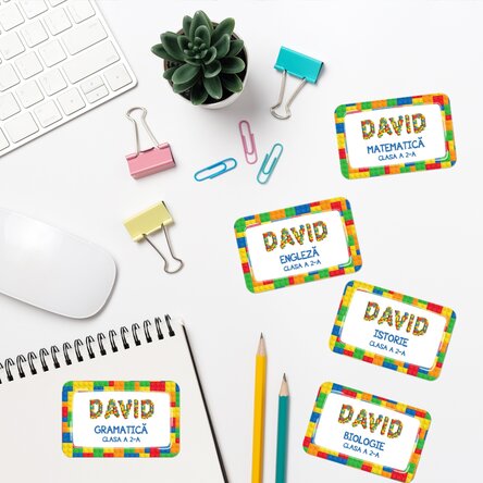 Set de 8 stickere (etichetă autoadezivă) personalizate pentru școală cu text - Lego