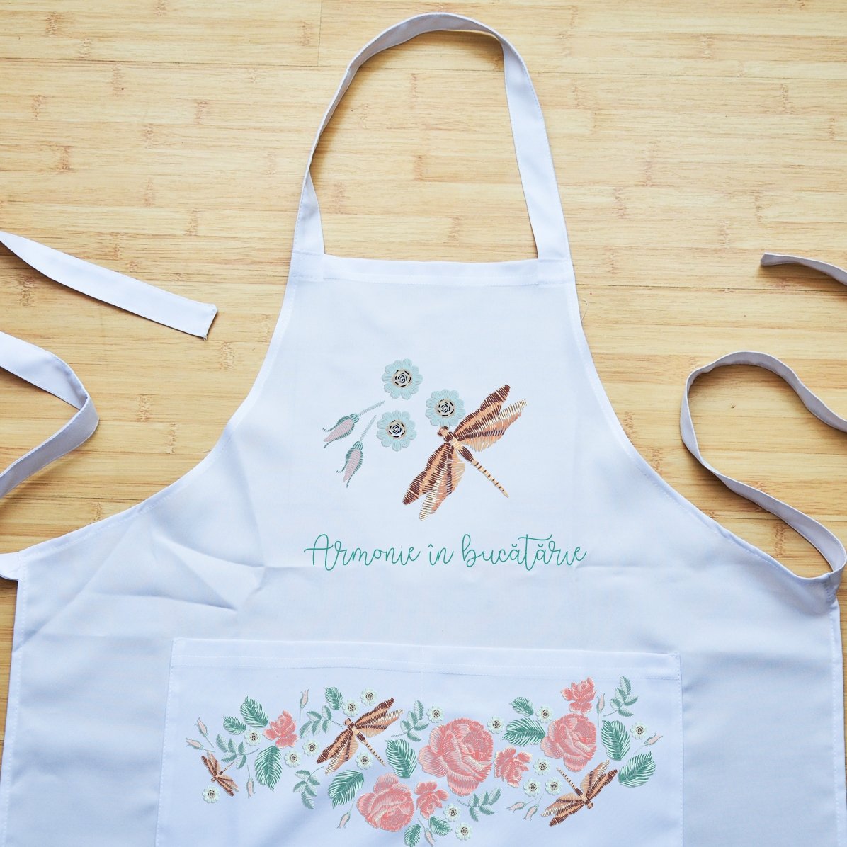 Șorț personalizat cu text - Armonie în bucătărie