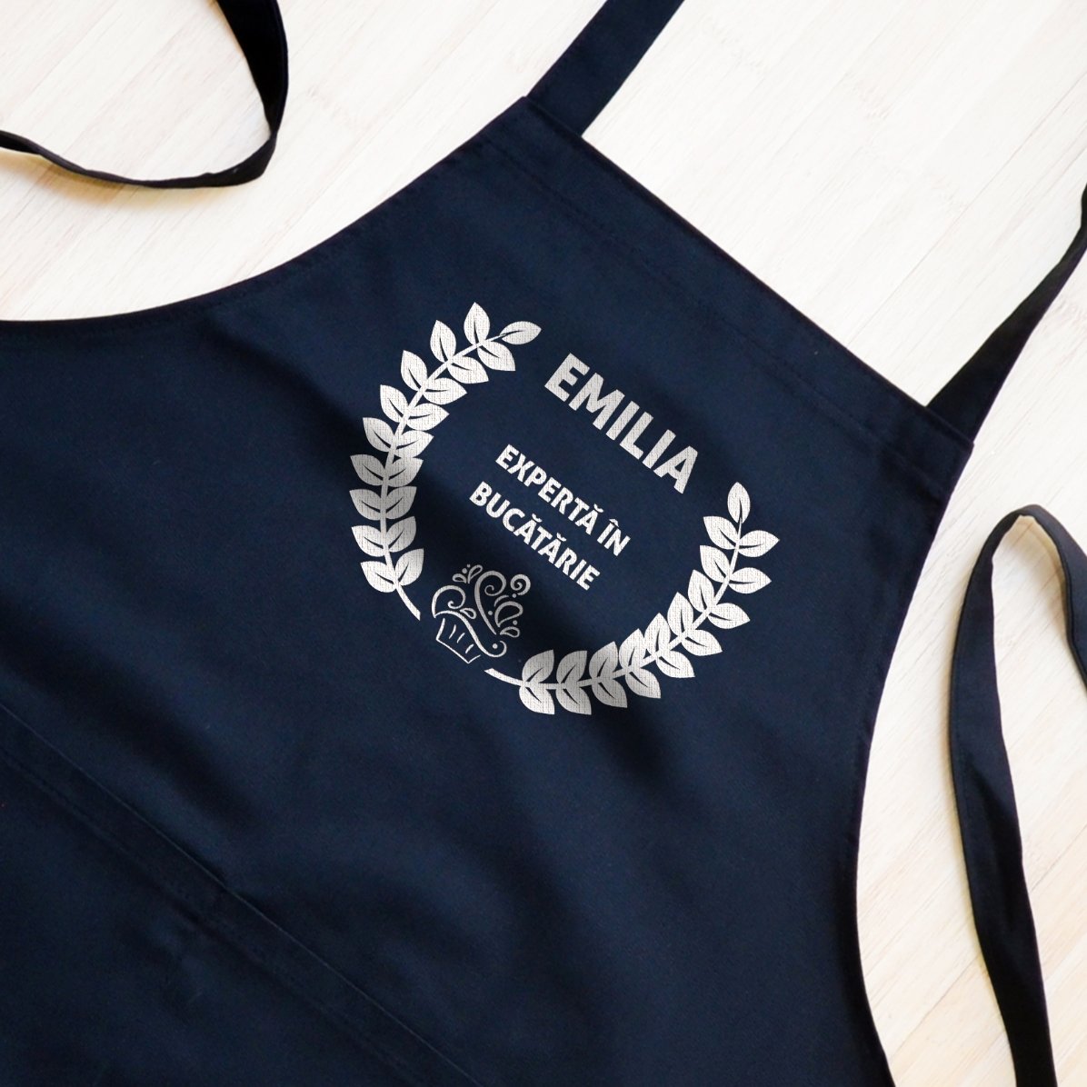 Șorț personalizat cu text - Expertă în bucătărie