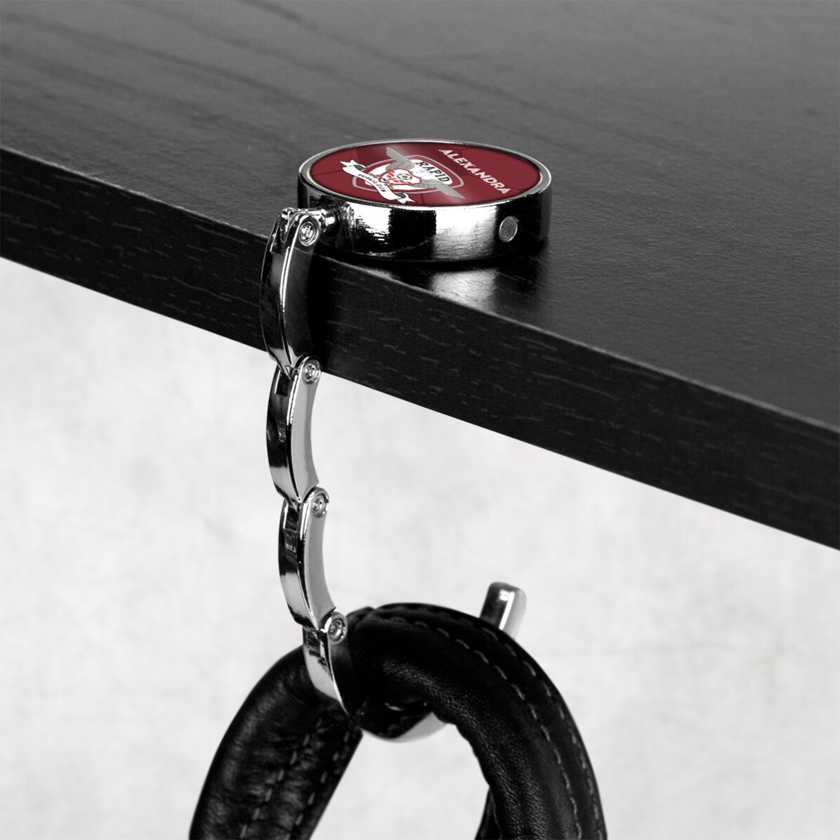 Suport geantă pentru masă FC Rapid personalizat cu nume 