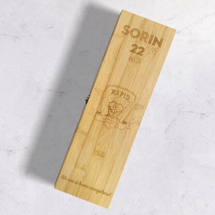 Bamboo wine box with customised FC Rapid accessories and message