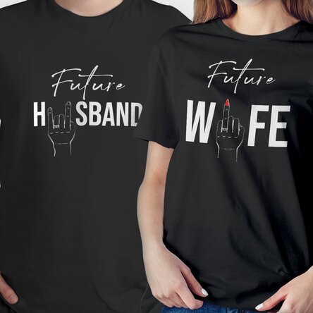 Tricou din bumbac personalizat cu text amuzant pentru cupluri -  Degetul inelar  