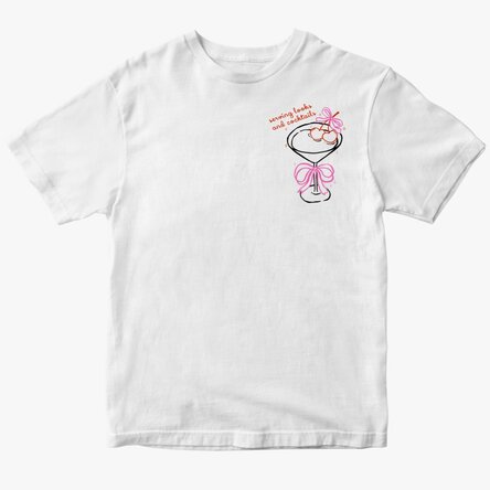 Tricou din bumbac personalizat cu text - Serving looks and cocktails