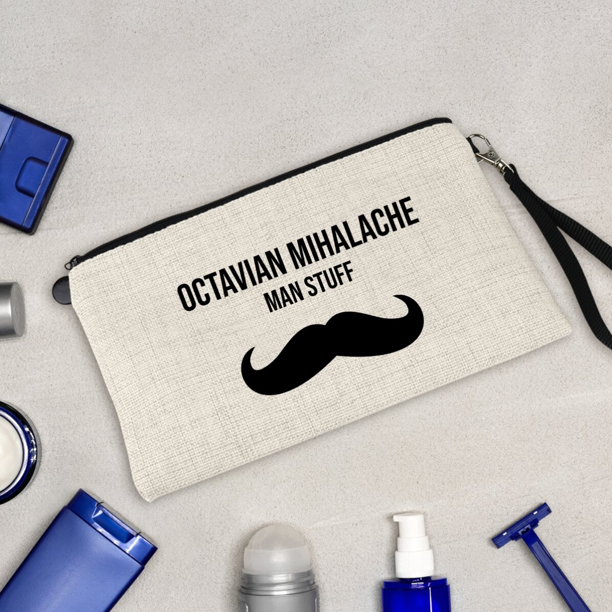 Trusă de accesorii pentru bărbați personalizată cu text - Moustache