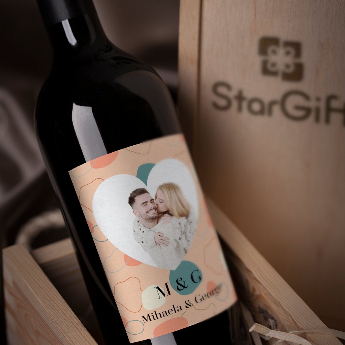 Vin personalizat cu poză și text - Abstract